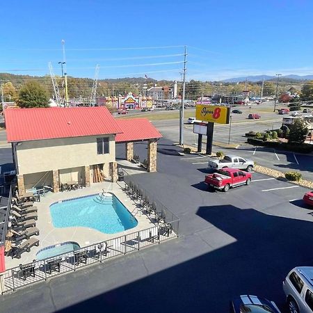 Super 8 By Wyndham Pigeon Forge Downtown Hotel Exterior photo